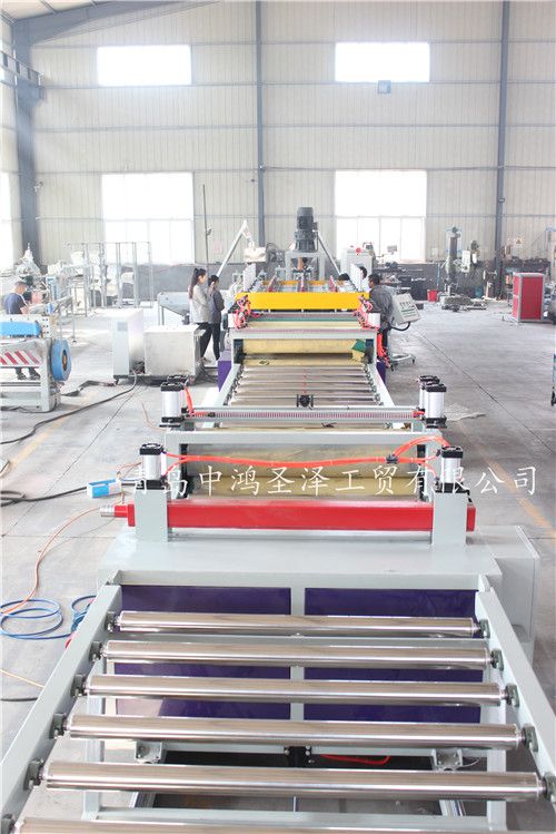 PP中空塑料建筑模板生产线设备 建筑行业绿色革命的新引擎